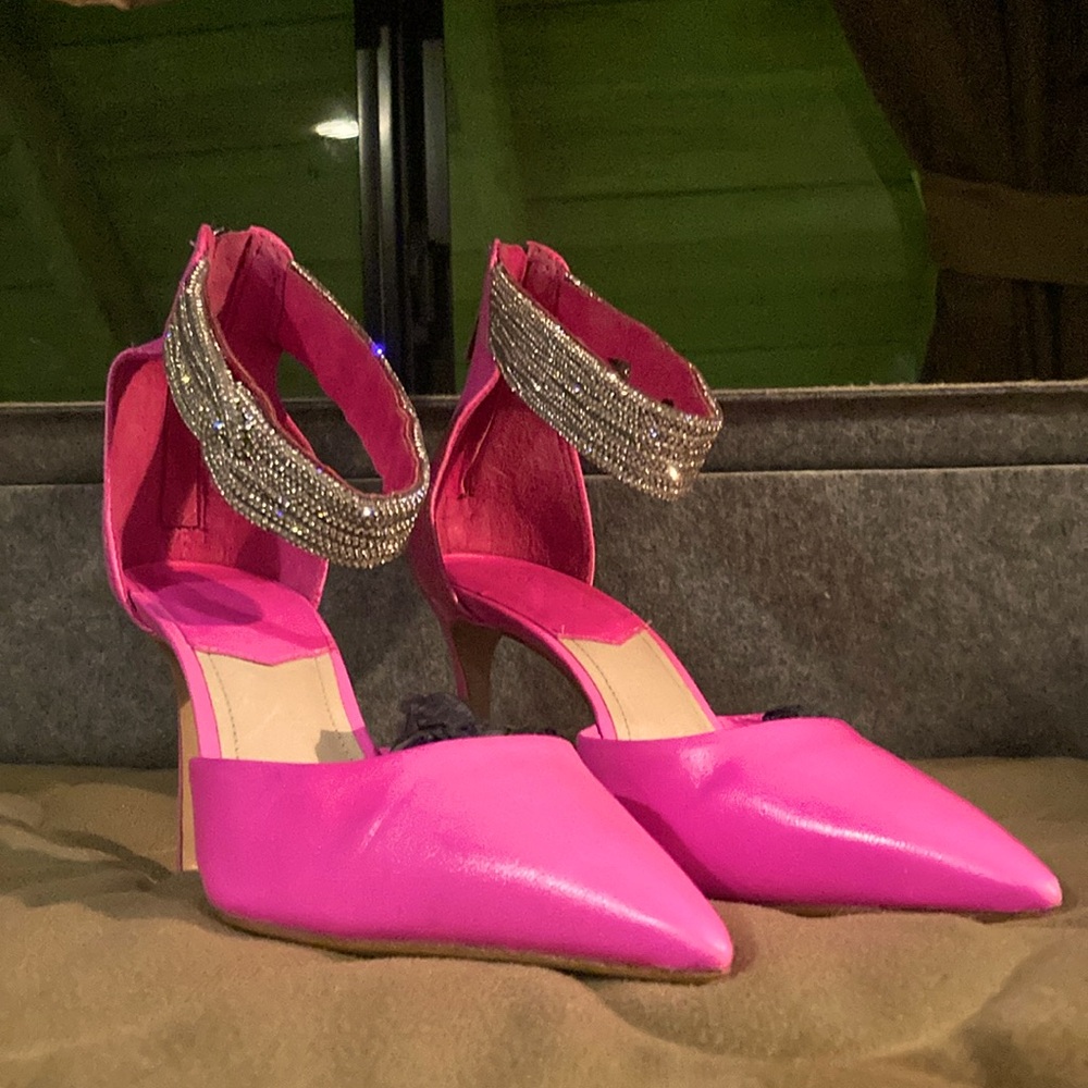 SCHUTZ 8.5B pink heels